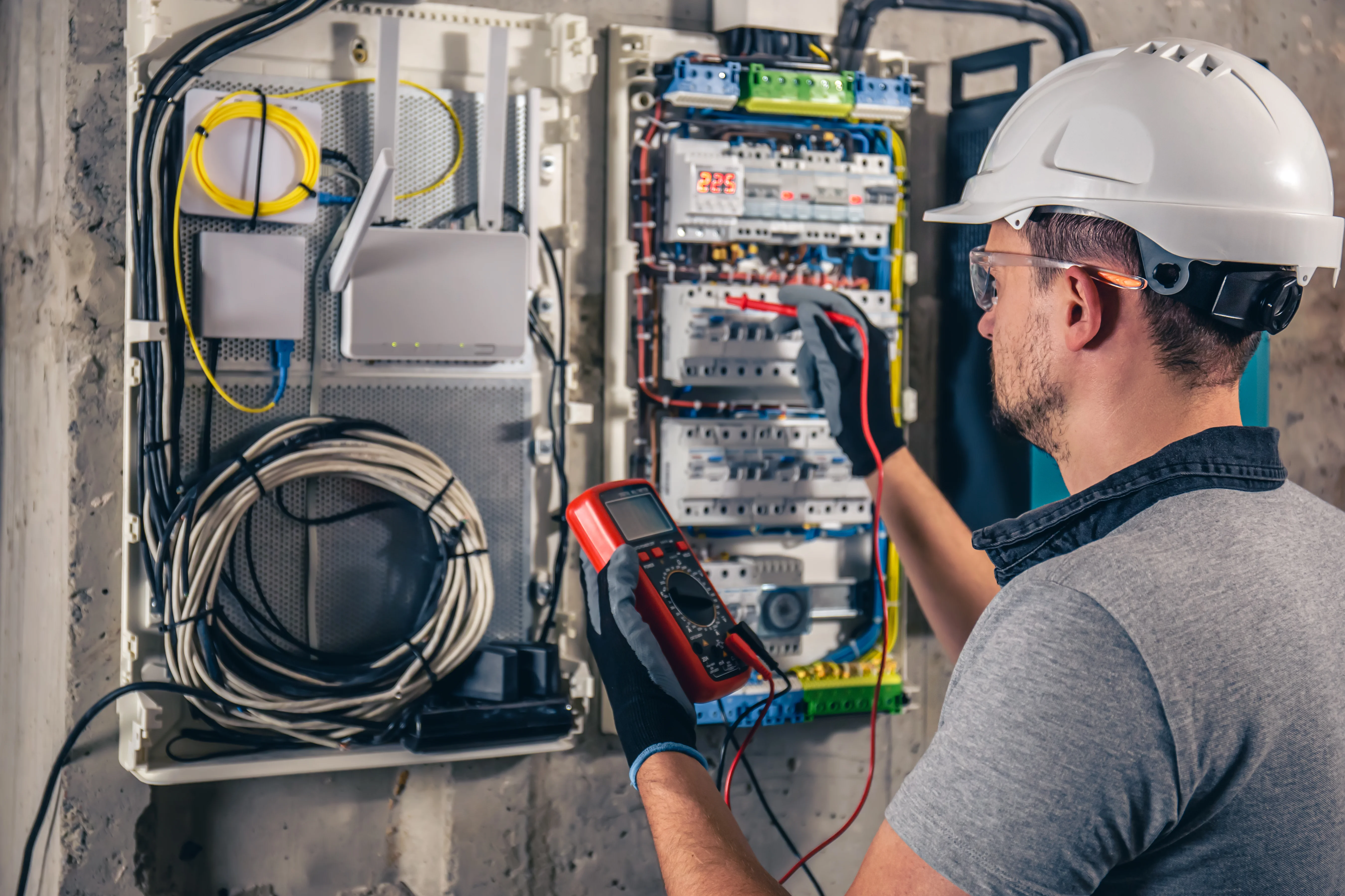 En Sık Görülen Elektrik Arızaları ve Çözümleri: Kayseri Elektrikçi İpuçları